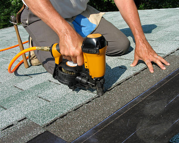 Best Roof Gutter Cleaning  in Monfort Heights, OH